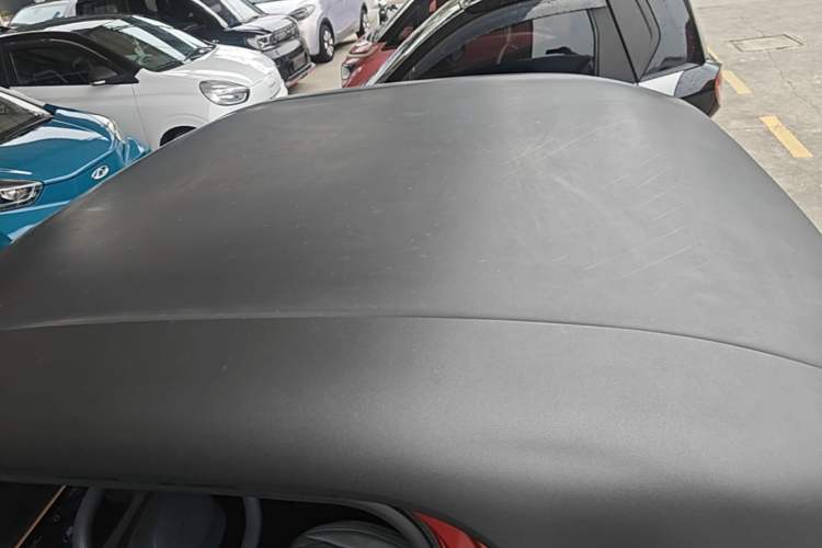 Used Baojun E200 2020 305KM Smart Drive Version Roof