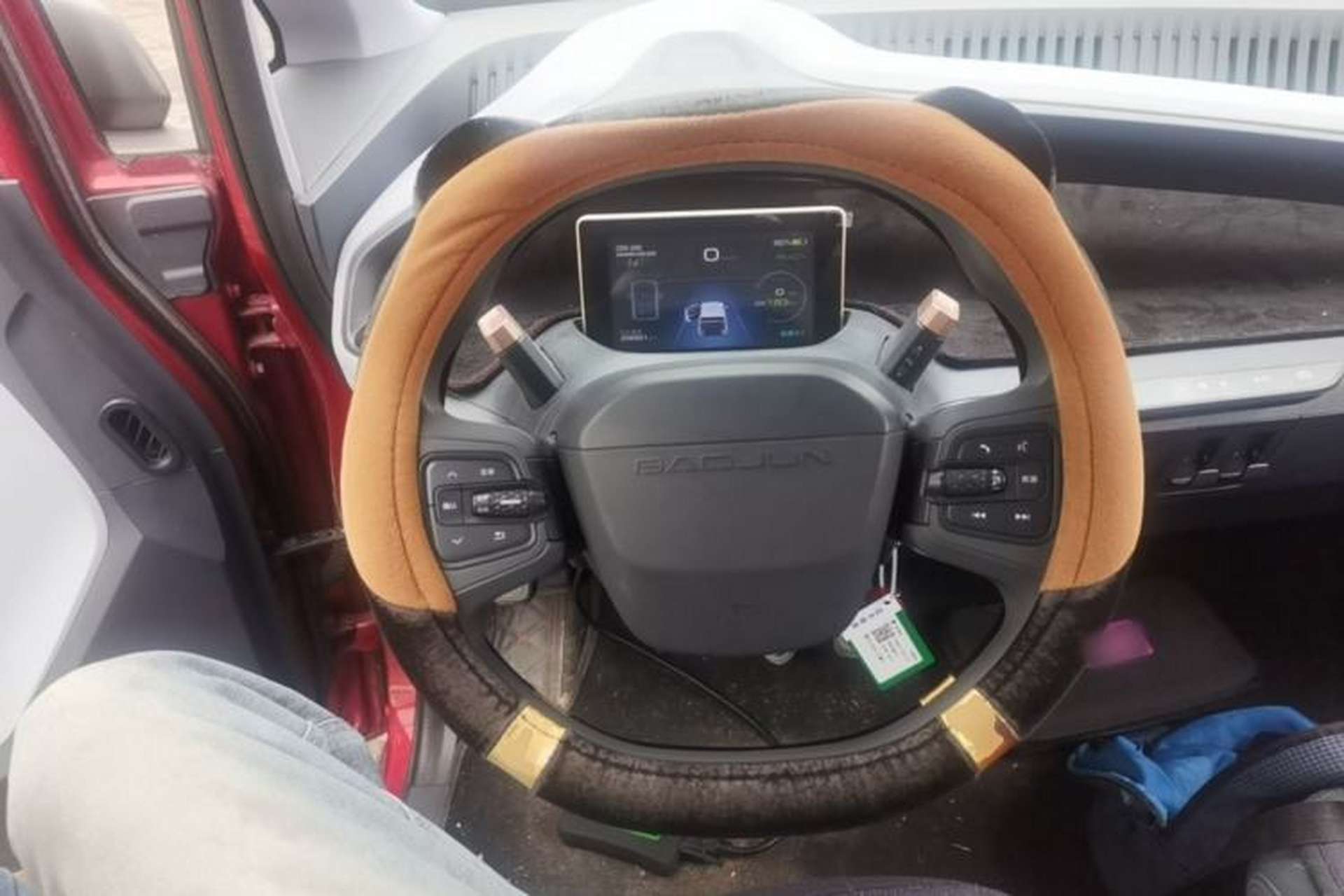Used Baojun E200 2020 305KM Smart Drive Version Steering Wheel