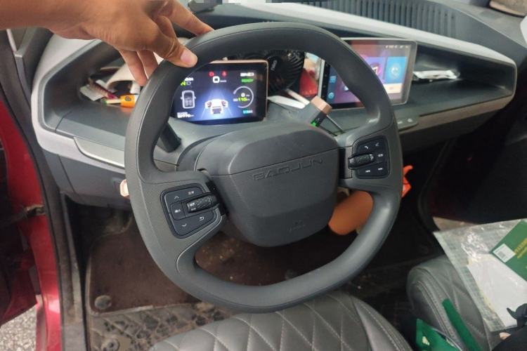 Used Baojun E200 2020 305KM Smart Drive Version Steering Wheel