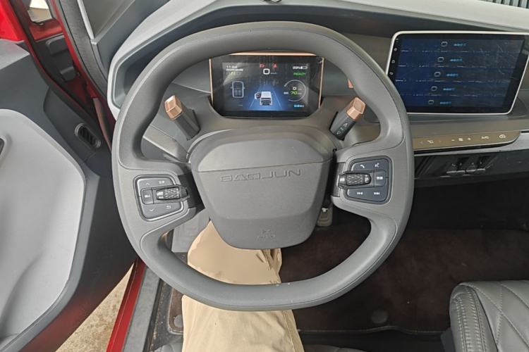 Used Baojun E200 2020 305KM Smart Drive Version Steering Wheel