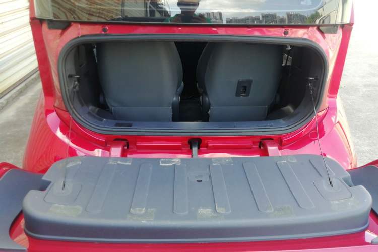 Used Baojun E200 2020 305KM Smart Enjoyment Version Trunk