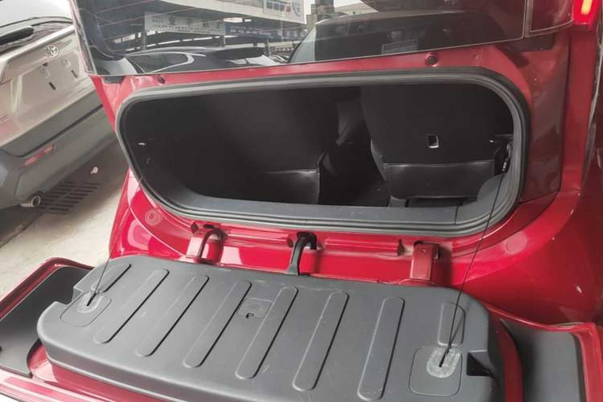 Used Baojun E200 2020 305KM Smart Drive Version Trunk