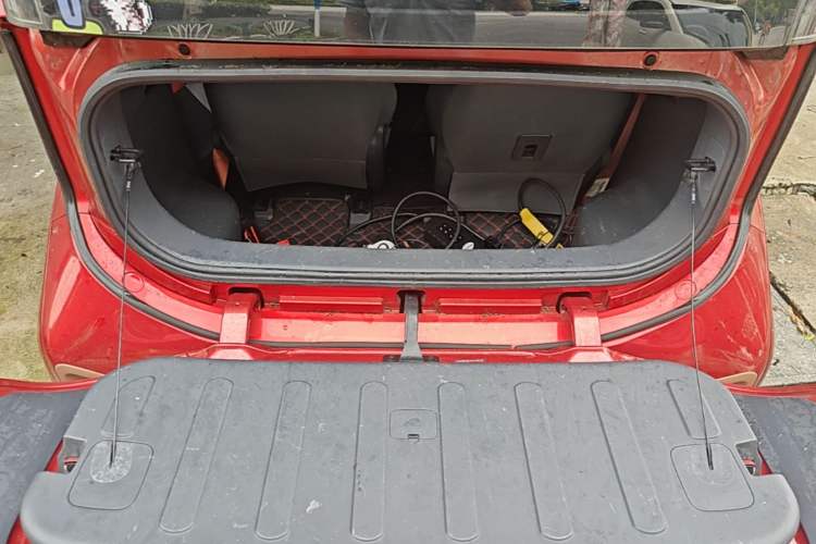 Used Baojun E200 2020 305KM Smart Enjoyment Version Trunk