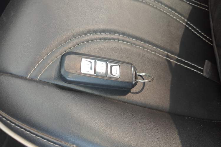 Used Baojun E200 2020 305KM Smart Drive Version Vehicle Key