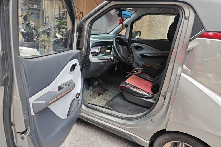 Used Baojun E200 2020 305KM Smart Drive Version Driver Seat