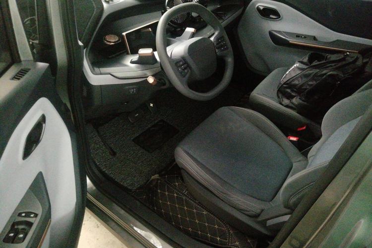 Used Baojun E200 2020 305KM Smart Drive Version Interior 3
