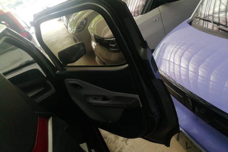Used Baojun E200 2020 305KM Smart Drive Version Interior 5