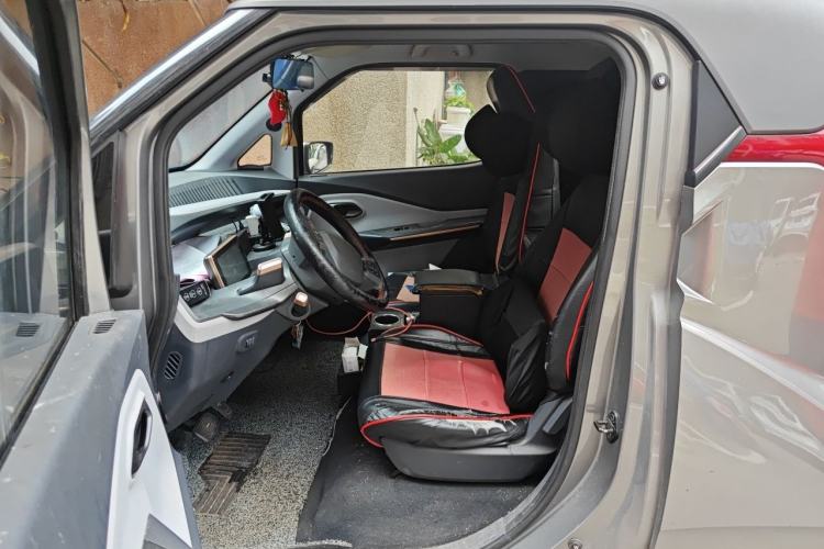 Used Baojun E200 2020 305KM Smart Drive Version Left Front Seat