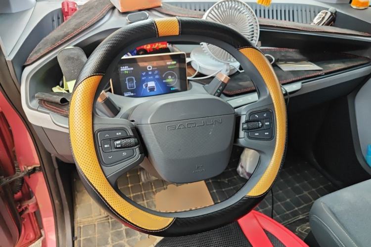Used Baojun E200 2020 305KM Smart Drive Version Steering Wheel