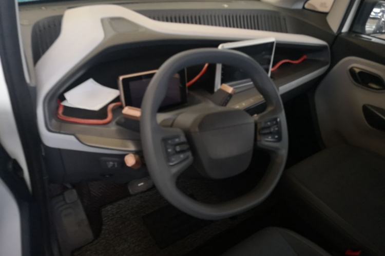 Used Baojun E200 2020 305KM Smart Drive Version Center Console