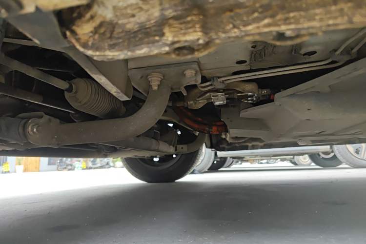 Used Baojun E200 2020 305KM Smart Drive Version Chassis Front Left