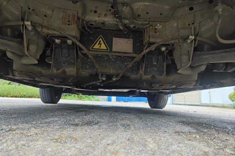 Used Baojun E200 2020 305KM Smart Drive Version Chassis Rear