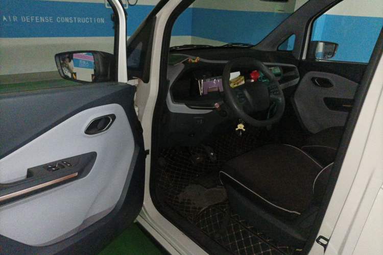 Used Baojun E200 2020 305KM Smart Drive Version Driver Seat