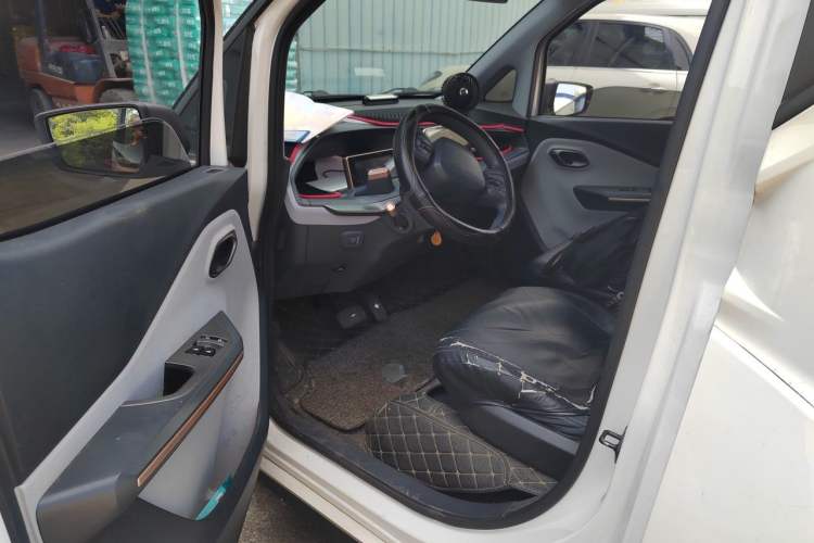 Used Baojun E200 2020 305KM Smart Drive Version Driver Seat