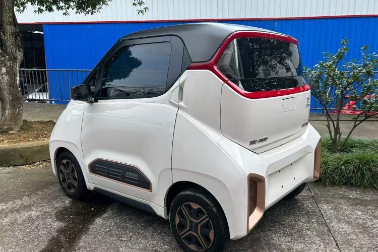 Used Baojun E200 2020 305KM Smart Drive Version Exterior 3