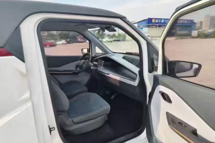 Used Baojun E200 2020 305KM Smart Drive Version Exterior 6