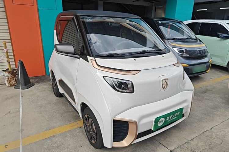 Used Baojun E200 2020 305KM Smart Drive Version Front Right 45 Deg