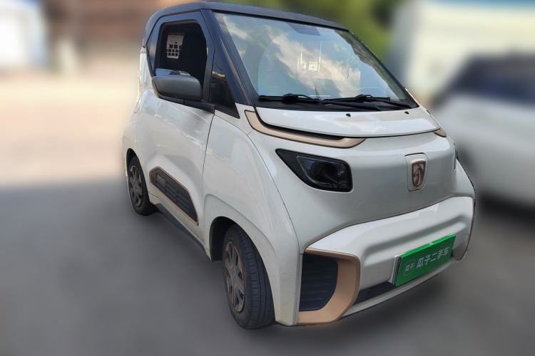 Used Baojun E200 2020 305KM Smart Drive Version Front Right 45 Deg