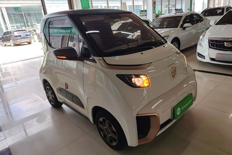 Used Baojun E200 2020 305KM Smart Drive Version Front Right 45 Deg