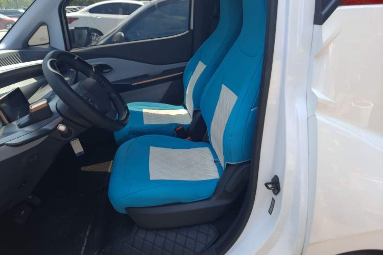 Used Baojun E200 2020 305KM Smart Drive Version Interior 1