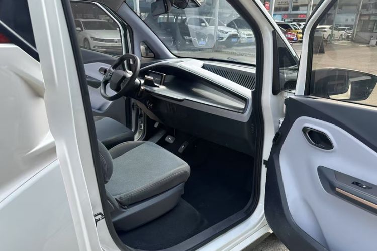 Used Baojun E200 2020 305KM Smart Drive Version Interior 3
