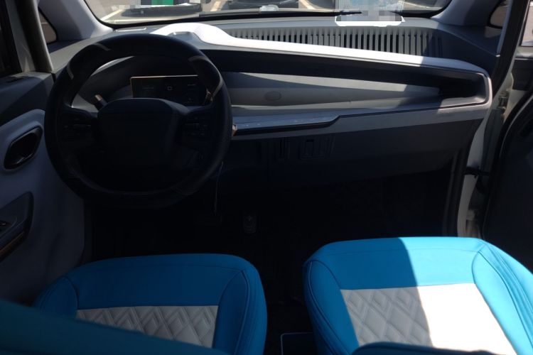 Used Baojun E200 2020 305KM Smart Drive Version Interior 3