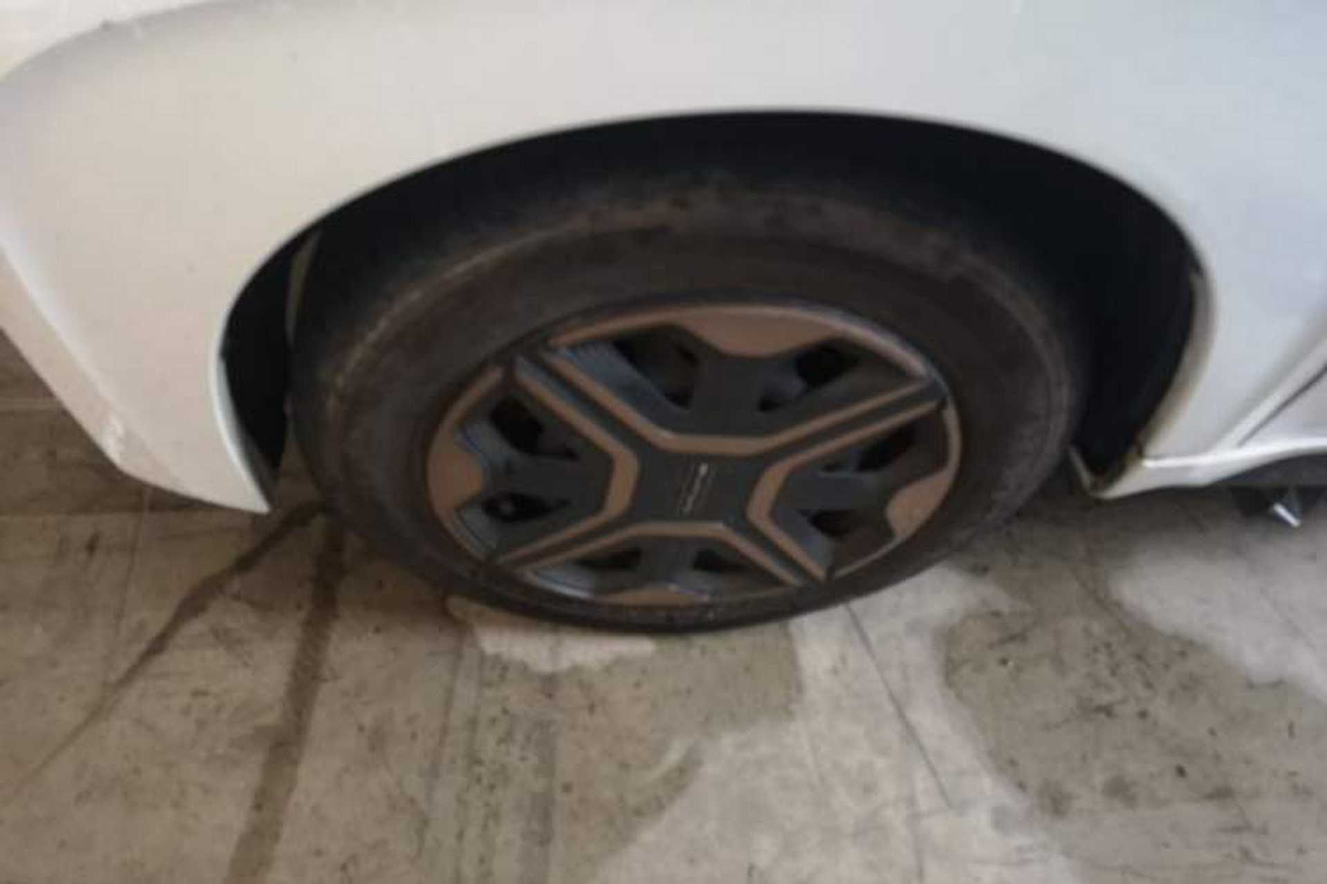 Used Baojun E200 2020 305KM Smart Drive Version Left Front Wheel Hub