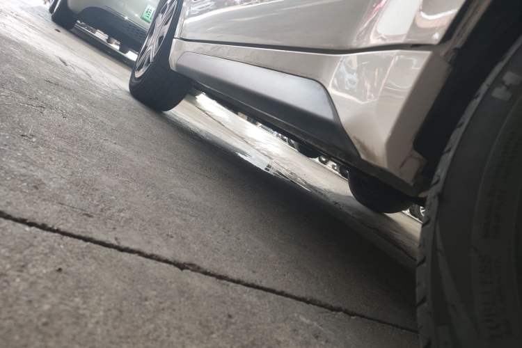 Used Baojun E200 2020 305KM Smart Drive Version Left Side Sill