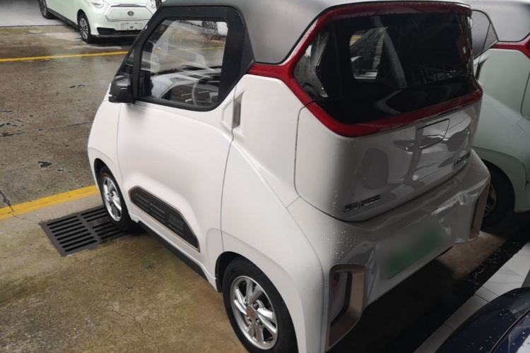 Used Baojun E200 2020 305KM Smart Drive Version Rear Left 45 Deg
