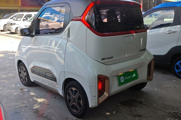 Used Baojun E200 2020 305KM Smart Drive Version Rear Left 45 Deg