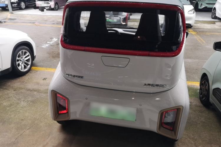 Used Baojun E200 2020 305KM Smart Drive Version Rear Right 45 Deg