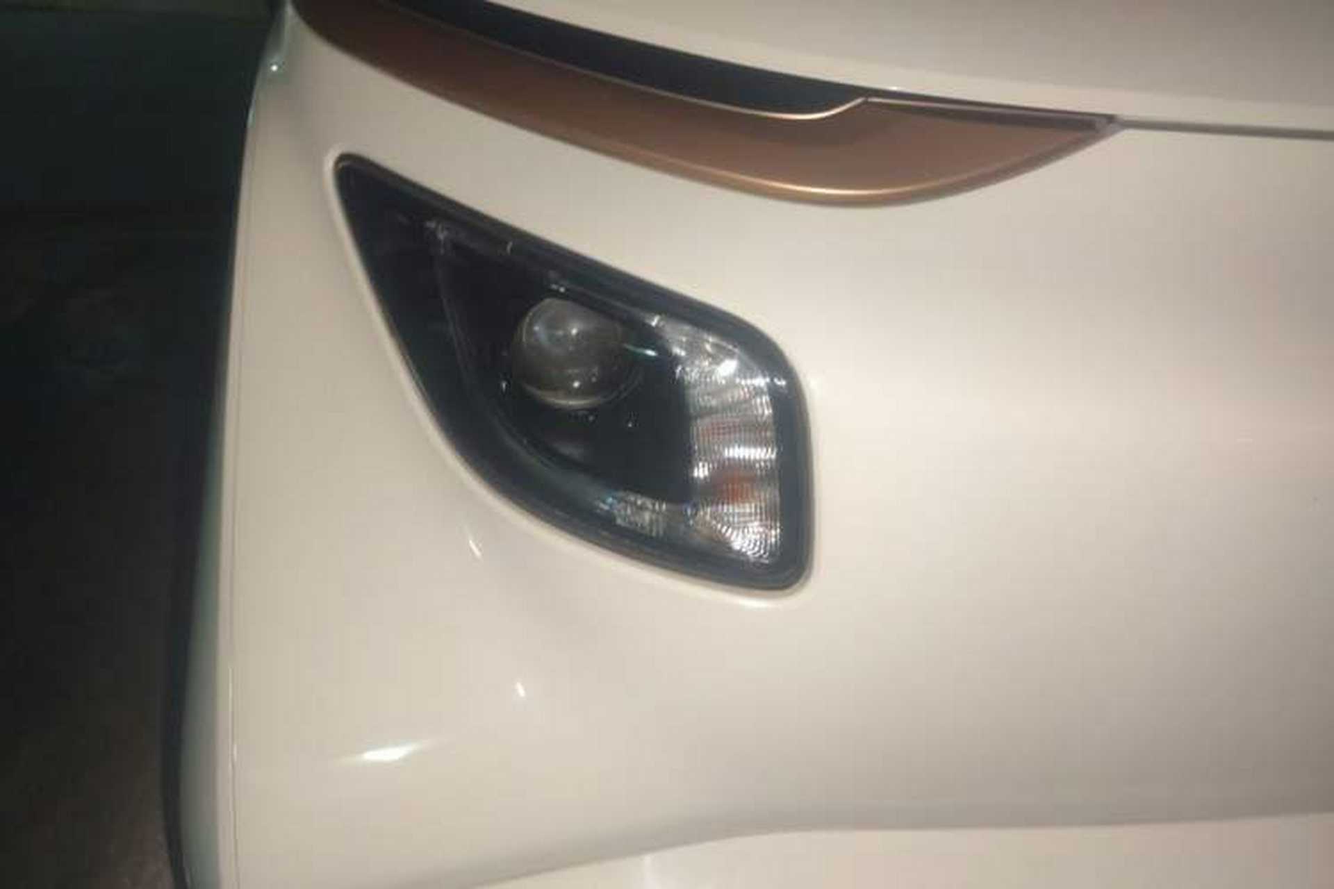 Used Baojun E200 2020 305KM Smart Drive Version Right Front Headlight