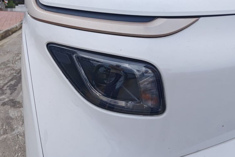 Used Baojun E200 2020 305KM Smart Drive Version Right Front Headlight