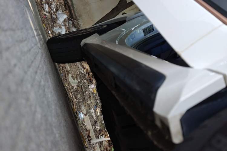 Used Baojun E200 2020 305KM Smart Drive Version Right Side Sill