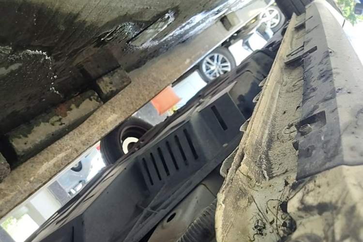 Used Baojun E200 2020 305KM Smart Drive Version Right Side Sill