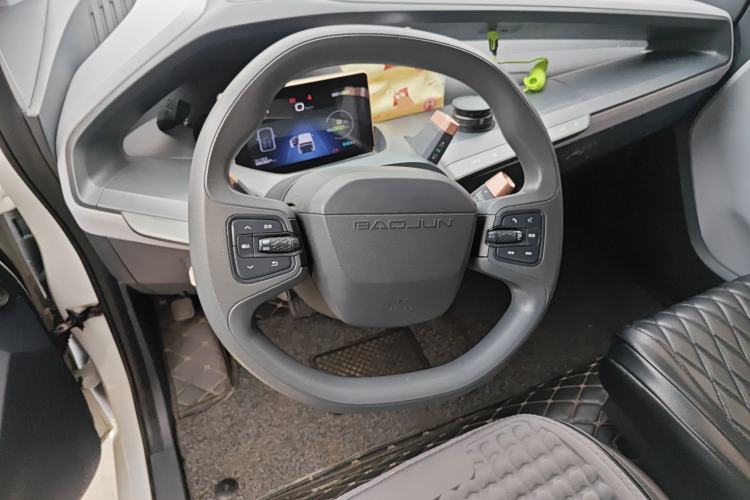 Used Baojun E200 2020 305KM Smart Drive Version Steering Wheel