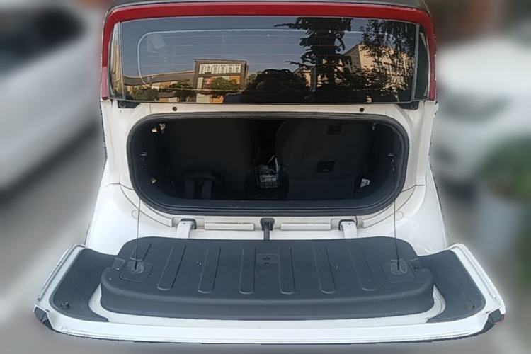 Used Baojun E200 2020 305KM Smart Drive Version Trunk