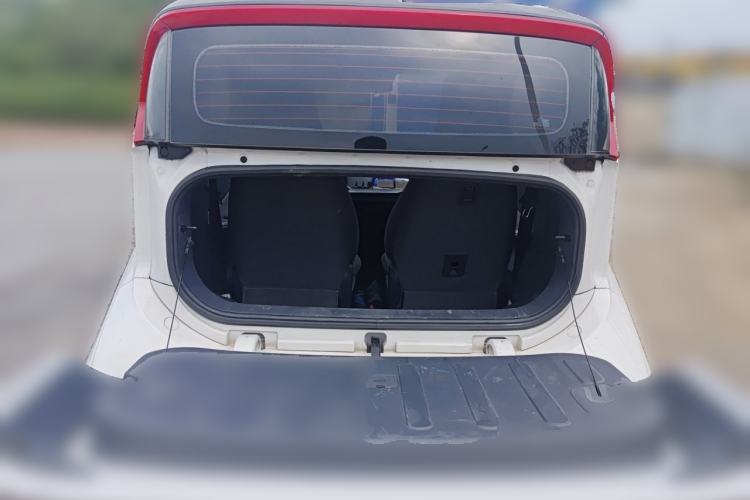 Used Baojun E200 2020 305KM Smart Drive Version Trunk
