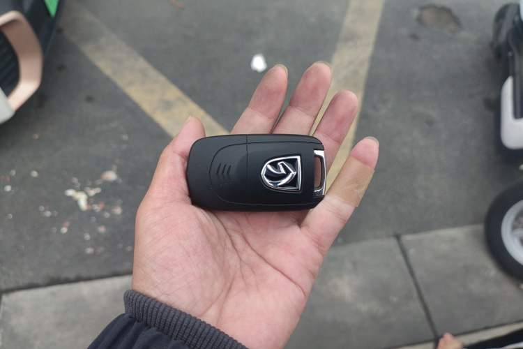 Used Baojun E200 2020 305KM Smart Drive Version Vehicle Key