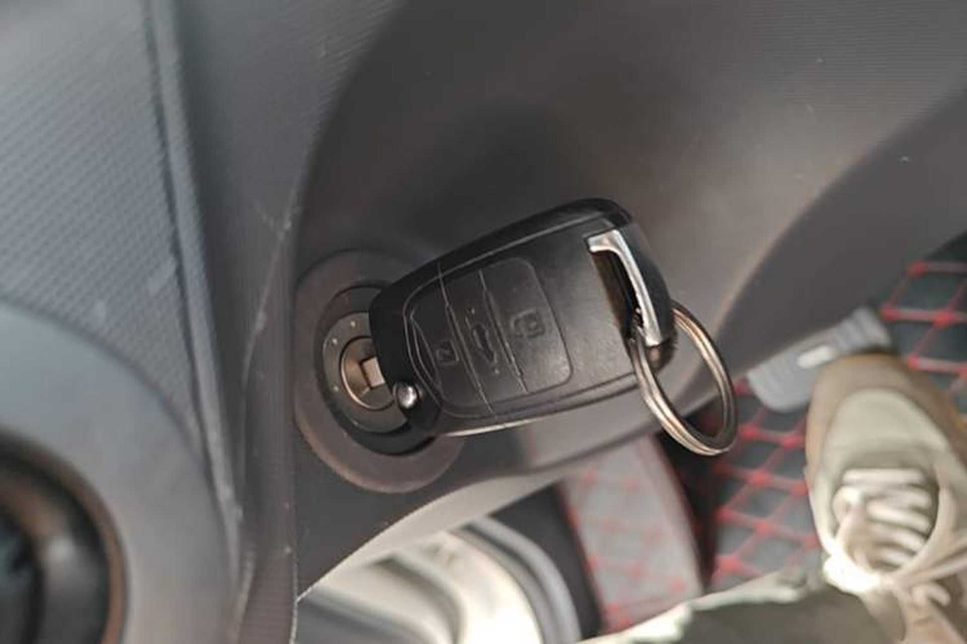 Used Baojun E200 2020 305KM Smart Drive Version Vehicle Key