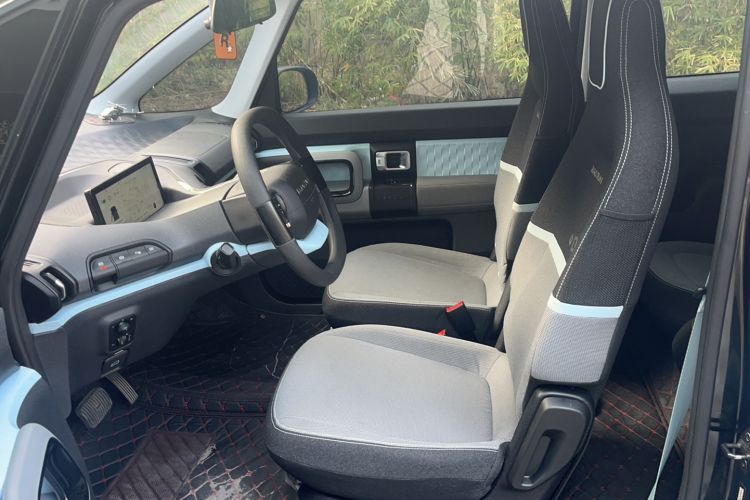 Used Baojun E300 2020 Plus Interstellar Future Edition Left Front Seat