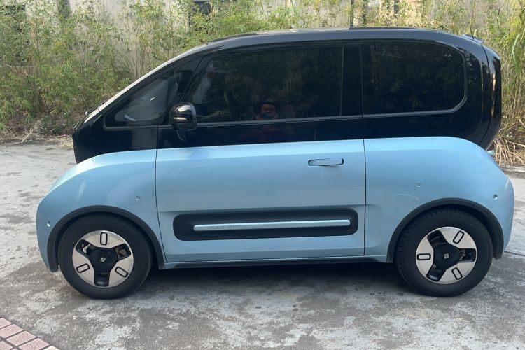 Used Baojun E300 2020 Plus Interstellar Future Edition Left Side