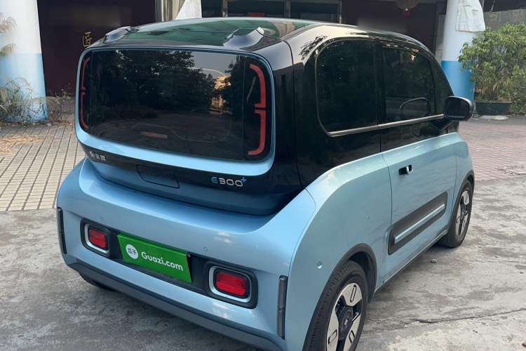 Used Baojun E300 2020 Plus Interstellar Future Edition Rear Right 45 Deg