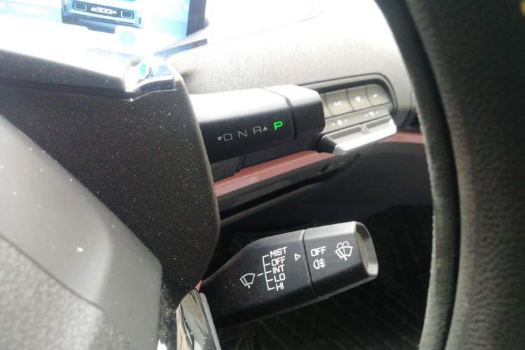 Used Baojun E300 2020 Star Travel Edition Gear Lever