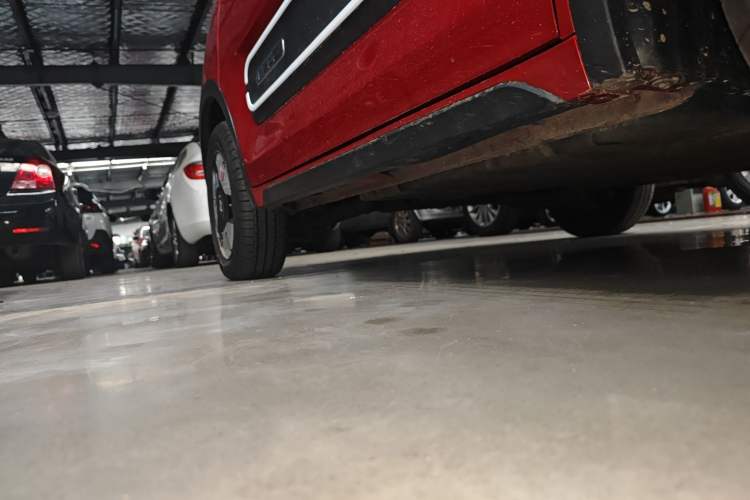 Used Baojun E300 2020 Star Travel Edition Right Side Sill