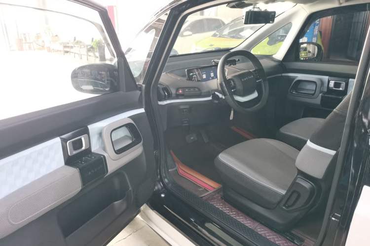 Used Baojun E300 2020 Plus Interstellar Smart Edition Driver Seat