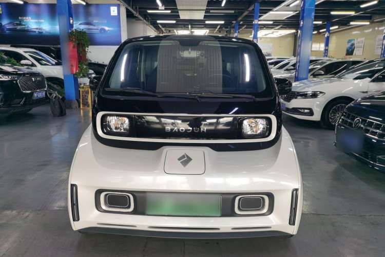 Used Baojun E300 2020 Plus Interstellar Smart Edition Front