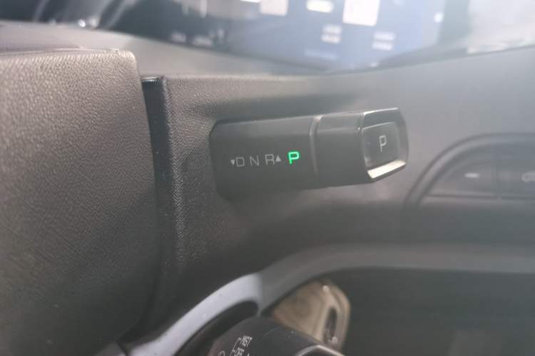 Used Baojun E300 2020 Plus Interstellar Smart Edition Gear Lever