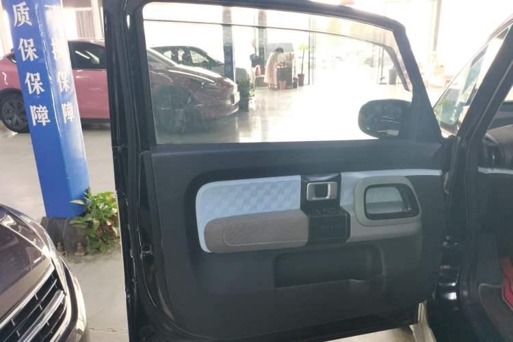Used Baojun E300 2020 Plus Interstellar Smart Edition Left Front Door Interior