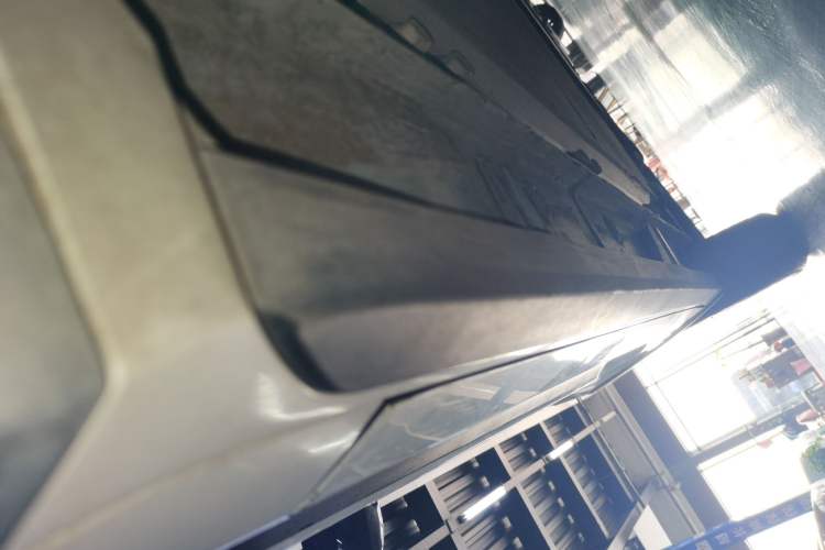 Used Baojun E300 2020 Plus Interstellar Smart Edition Left Side Sill